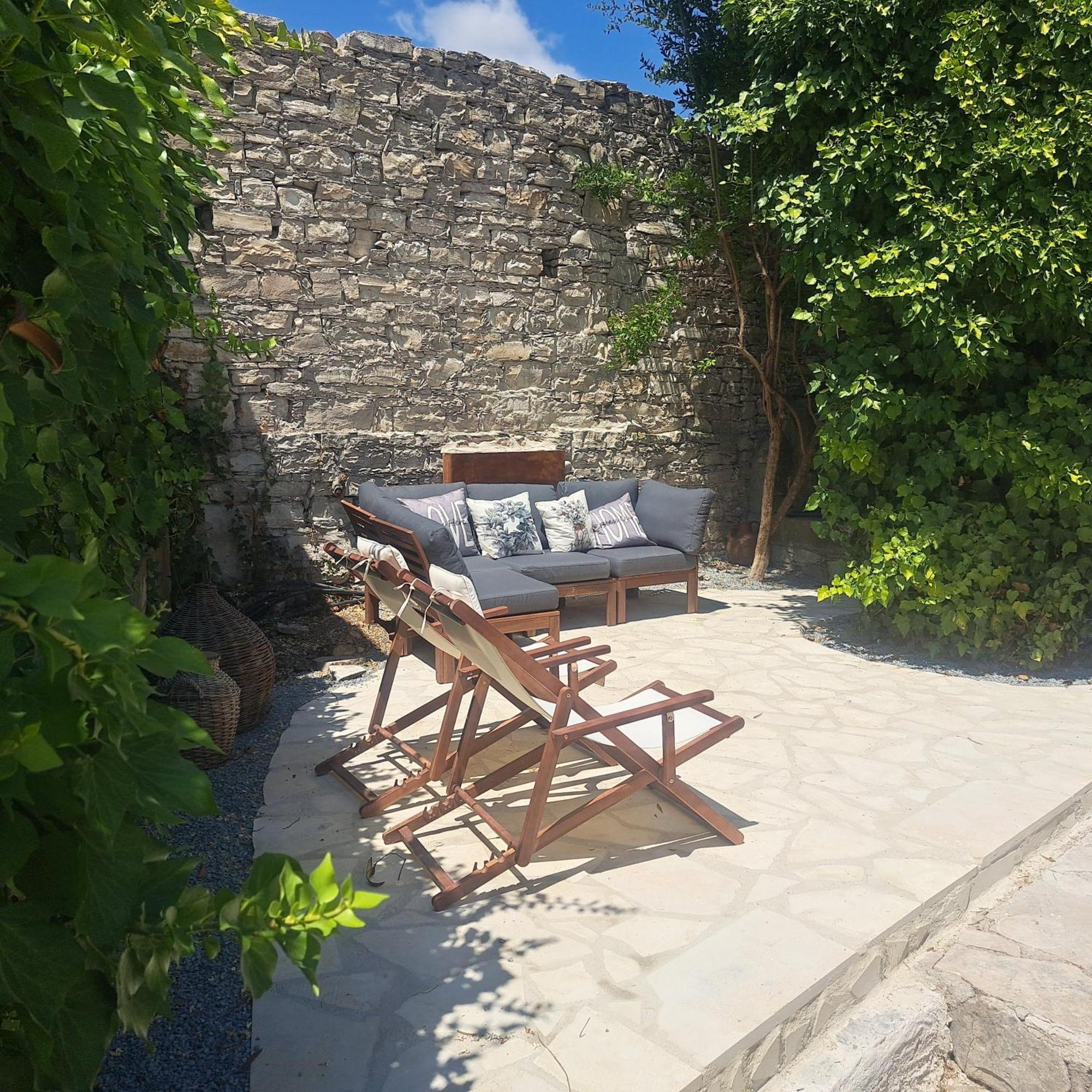 Liakoto Guest House Panayia Exterior photo